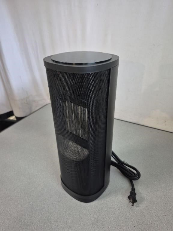 Portable electric ceramic space heater with digital touch controls and remote control